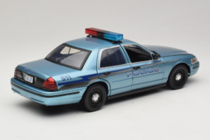 Ford Crown Victoria Police Cruiser Twilight Blue Greenlight 1:18 1643 Métal — image 3 sur 8