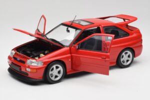 Ford Escort RS Cosworth Radiant Rouge Minichamps 1:18 150089021 Métal — image 2 sur 8