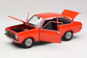 Ford Escort Mk2 Signal Orange Minichamps 1:18 150084100 Métal — image 2 sur 8