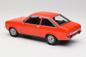 Ford Escort Mk2 Signal Orange Minichamps 1:18 150084100 Métal — image 7 sur 8