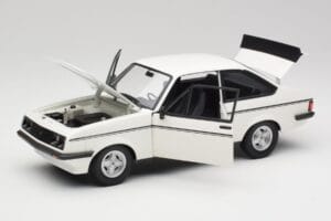 Ford Escort Mk2 RS 2000 LHD Blanc Minichamps 1:18 150084300 Métal — image 2 sur 8