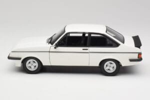 Ford Escort Mk2 RS 2000 LHD Blanc Minichamps 1:18 150084300 Métal — image 4 sur 8