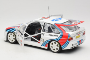 Ford Escort RS Cosworth Martini #3 1000 Miglia 1995 UT Models 1:18 39550 Métal — image 5 sur 8