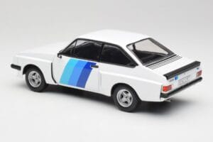 Ford Escort Mk2 RS 2000 X-Pack Diamond Blanc & Bleu Decor MCG 1:18 MCG18351 Métal — image 5 sur 6