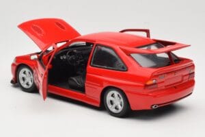 Ford Escort Mk5 RS Cosworth Rouge UT Models 1:18 180082102 Métal — image 5 sur 8