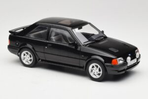 Ford Escort Mk4 RS Turbo S2 Noir MCG 1:18 MCG18546 Métal — image 4 sur 6