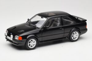 Ford Escort Mk4 RS Turbo S2 Noir MCG 1:18 MCG18546 Métal