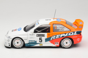 Ford Escort RS Cosworth Repsol #5 C. Sainz / L. Moya RAC Rally 1997 UT Models 1:18 39750 Métal — image 4 sur 8