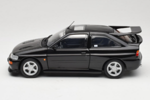 Ford Escort RS Cosworth Black Metallic Minichamps 1:18 150089020 Métal — image 4 sur 8