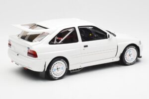 Ford Escort RS Cosworth Group A Blanc Otto 1:18 OT1025 Résine — image 2 sur 6