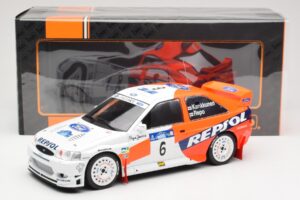 Ford Escort WRC #6 A. Schwarz / M. Giraudet Acropolis Rally 1997 IXO 1:18 18RMC172B Métal — image 6 sur 6