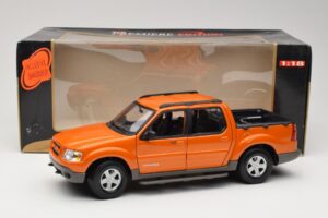 Ford Explorer Sport Trac Orange Maisto 1:18 536891G Métal — image 8 sur 8