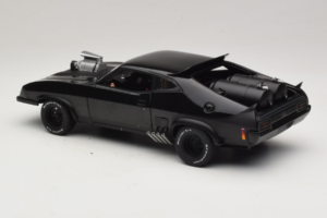 Ford Falcon XB Interceptor Mad Max 2 The Road Warrior AUTOart 1:18 72745 Métal — image 7 sur 8