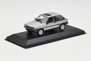 Ford Fiesta XR2 Argent Minichamps 1:43 400085160 Métal — image 2 sur 4