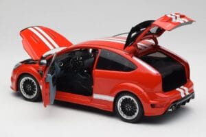 Ford Focus RS LM Classic Edition Race Red 1967 Ford Mk IV Tribute Minichamps 1:18 100080067 Métal — image 5 sur 8