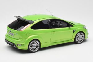 Ford Focus RS Mk2 Vert Otto 1:18 OT381 Résine — image 2 sur 6