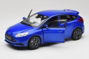 Ford Focus ST Mk2 Blue Metallic Minichamps 1:18 110082001 Métal — image 2 sur 8