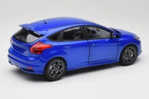 Ford Focus ST Mk2 Blue Metallic Minichamps 1:18 110082001 Métal — image 3 sur 8