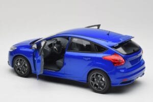 Ford Focus ST Mk2 Blue Metallic Minichamps 1:18 110082001 Métal — image 5 sur 8