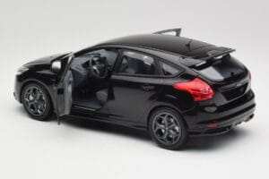 Ford Focus ST Mk2 Panther Black Metallic Minichamps 1:18 110082000 Métal — image 5 sur 8