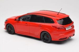 Ford Focus ST Turnier Mk3 Race Red MCG 1:18 MCG18466 Métal — image 5 sur 6
