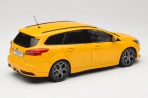 Ford Focus ST Turnier Mk3 Jaune MCG 1:18 MCG18464 Métal — image 2 sur 6