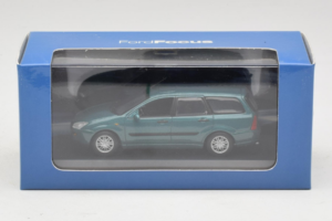 Ford Focus Mk1 Turnier Vert Minichamps 1:43 FOCUS003 Métal — image 5 sur 5