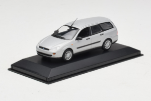 Ford Focus Mk1 Turnier Argent Minichamps 1:43 FOCUS004 Métal — image 2 sur 5