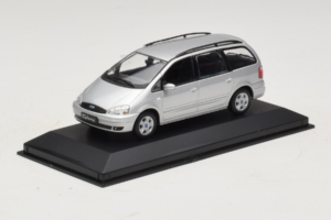 Ford Galaxy Mk2 Argent Minichamps 1:43 GALAXY001 Métal — image 2 sur 4