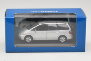 Ford Galaxy Mk2 Argent Minichamps 1:43 GALAXY001 Métal — image 4 sur 4