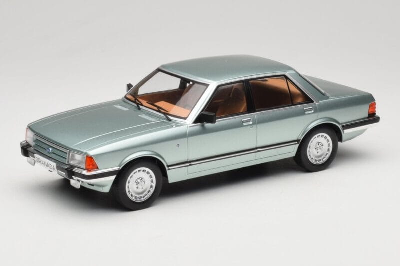 Ford Granada Mk2 2.8 Ghia Light Green Metallic MCG 1:18 MCG18535 Métal