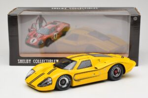 Ford GT40 Mk IV Jaune 1967 Shelby Collectibles 1:18 31414S Métal — image 8 sur 8