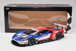 Ford GT #68 D. Muller / J. Hand / S. Bourdais LMGTE Pro Winner 24 Hours of Le Mans 2016 Minichamps 1:18 4012138143098 Métal — image 6 sur 6