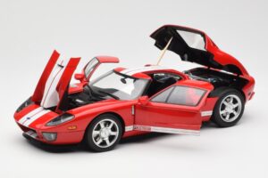 Ford GT Rouge AUTOart 1:18 73021 Métal — image 2 sur 8