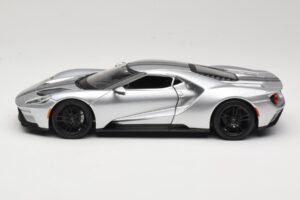 Ford GT Argent Maisto 1:18 31384 Métal — image 4 sur 8