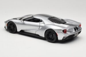 Ford GT Argent Maisto 1:18 31384 Métal — image 7 sur 8