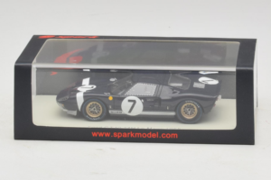 Ford GT40 Mk I #7 B. Bondurant / U. Maglioli 24 Hours of Le Mans 1965 Spark 1:43 S4536 Résine — image 4 sur 4