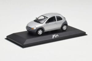 Ford Ka Mk1 Gris Argent Minichamps 1:43 130248 Métal — image 2 sur 4