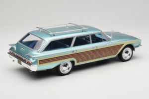 Ford Country Squire Bleu MCG 1:18 MCG18049 Métal — image 2 sur 6