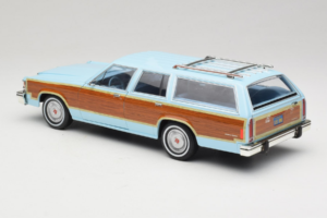 Ford LTD Country Squire Charlie's Angels Movie GreenLight 1:18 19066 Métal — image 7 sur 8