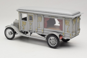 Ford Model T Corbillard Sculpté Orné Precision Miniatures 1:18 PMSC-07G Métal — image 7 sur 8