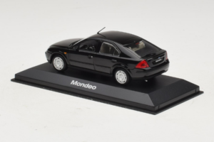 Ford Mondeo Mk3 Noir Minichamps 1:43 MONDEO004 Métal — image 3 sur 4