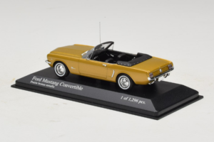 Ford Mustang Cabriolet Or Minichamps 1:43 400082432 Métal — image 3 sur 4