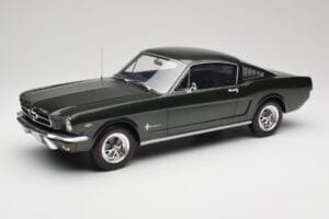 Ford Mustang Fastback Ivy Green Otto 1:12 G079 Résine