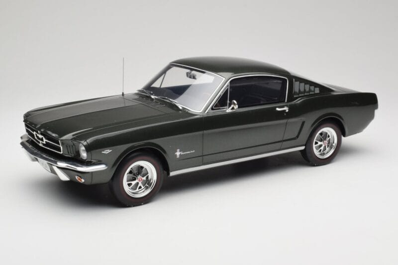Ford Mustang Fastback Ivy Green Otto 1:12 G079 Résine