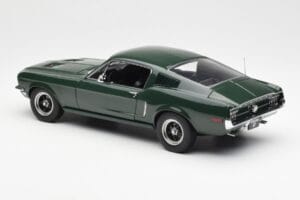 Ford Mustang GT Bullitt Vert AUTOart 1:18 72812 Métal — image 7 sur 8