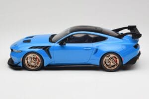 Ford Mustang GTD Antimatter Blue Metallic GT Spirit 1:18 GT473 Résine — image 3 sur 6