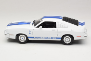 Ford Mustang II Cobra II Charlie's Angels Movie Greenlight 1:18 12880 Métal — image 4 sur 8