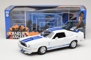 Ford Mustang II Cobra II Charlie's Angels Movie Greenlight 1:18 12880 Métal — image 8 sur 8