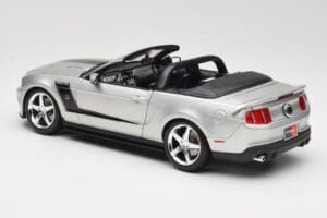 Ford Mustang S197 Roush 427R Cabriolet Argent Maisto 1:18 31669 Métal — image 7 sur 8